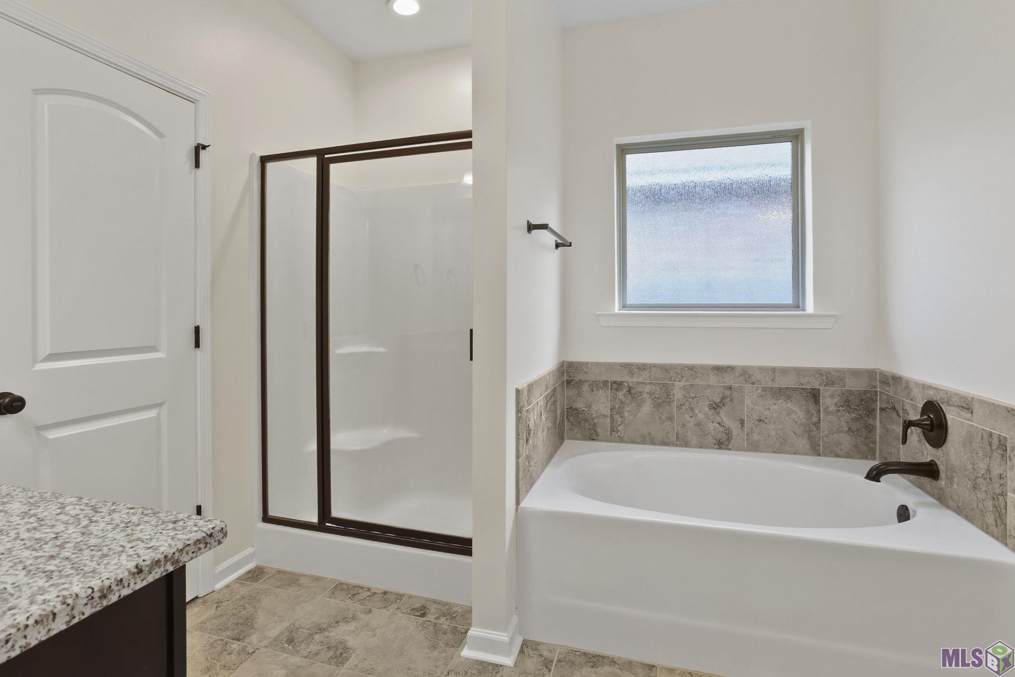 1209 Gentle Wind Drive Baton Rouge, LA 70820 - Photo 11 of 15 Gallery Image 11