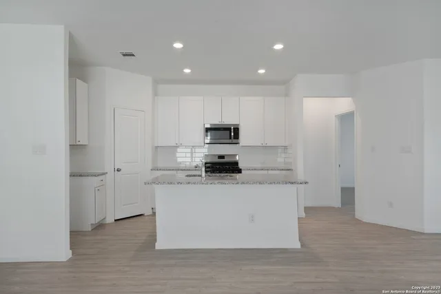 $1,695 | 5822 Geronimo Way, Seguin, TX 78155