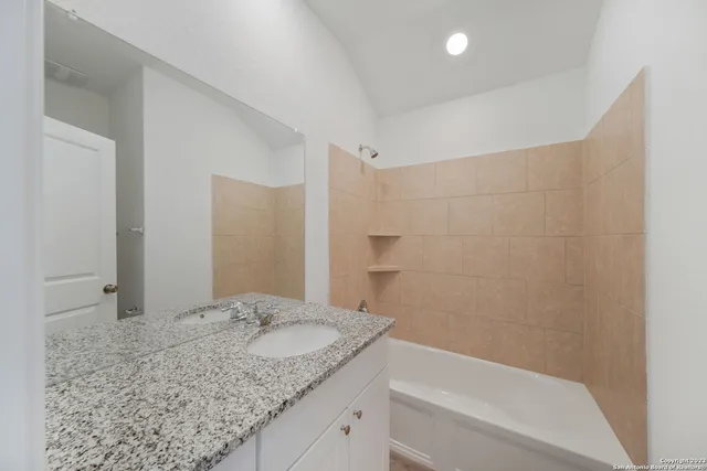 $1,695 | 5822 Geronimo Way, Seguin, TX 78155