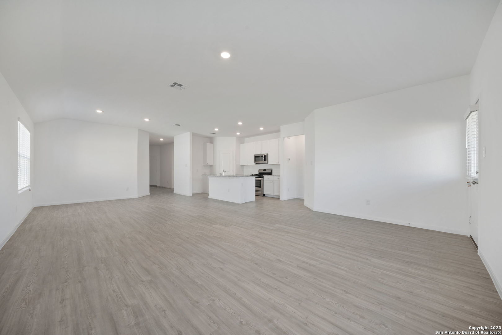 5822 Geronimo Way Seguin, TX 78155 - Photo 8 of 27