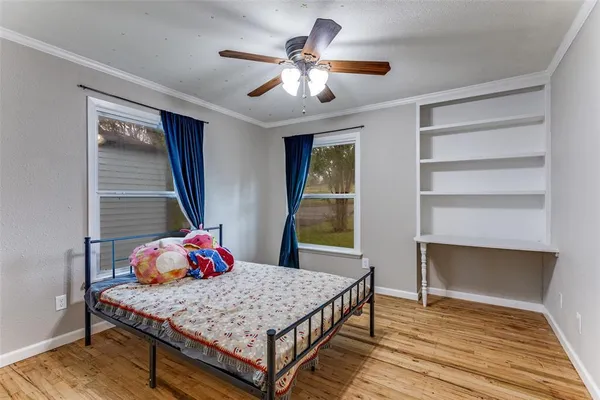 $2,400 | 809 South Lamar Street, Weatherford, TX 76086