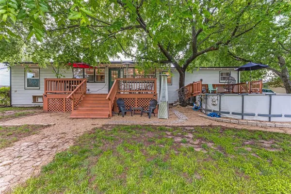 $2,400 | 809 South Lamar Street, Weatherford, TX 76086