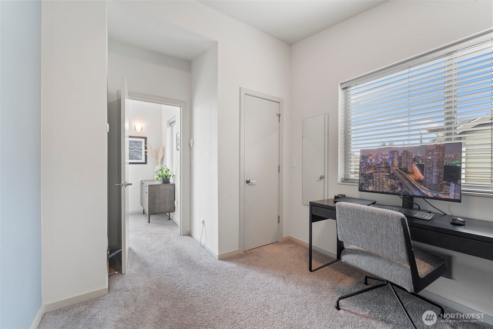 2201 West Ruffner Street Seattle, WA 98199 - Photo 26 of 35 Gallery Image 26