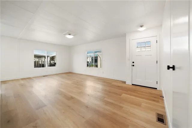 $149,000 | 9080 Bloomfield Avenue, Unit 285, Lakewood, CA 90630