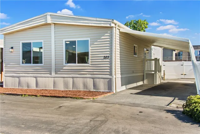 $149,000 | 9080 Bloomfield Avenue, Unit 285, Lakewood, CA 90630