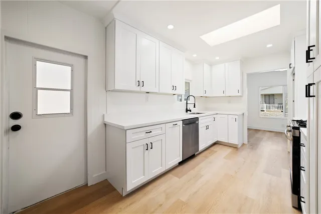 $149,000 | 9080 Bloomfield Avenue, Unit 285, Lakewood, CA 90630