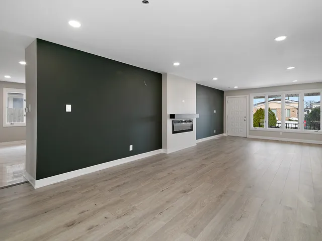 $279,000 | 759 McArthur Court, Dolton, IL 60419