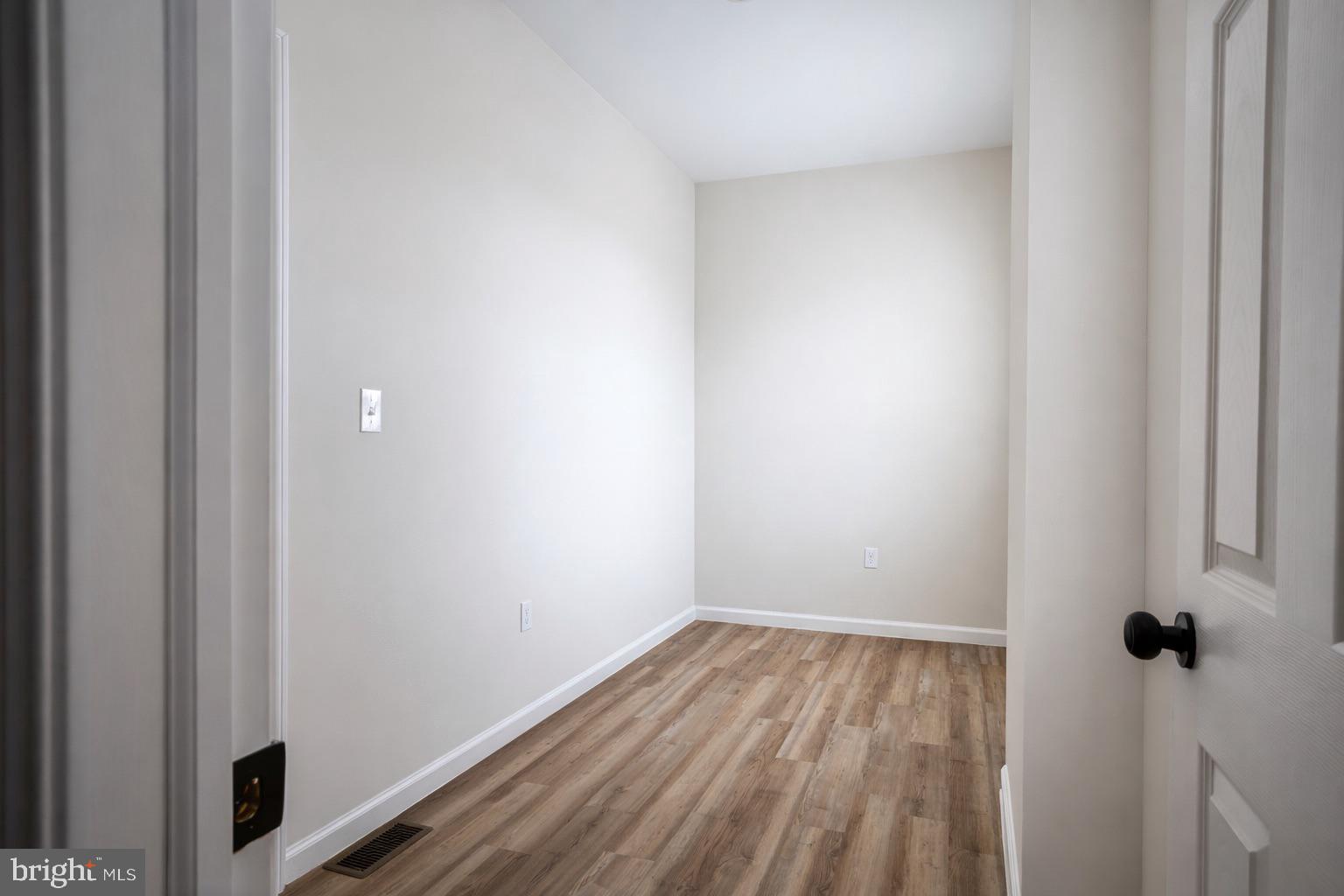 2600 East Hoffman Street Baltimore, MD 21213 - Photo 11 of 20