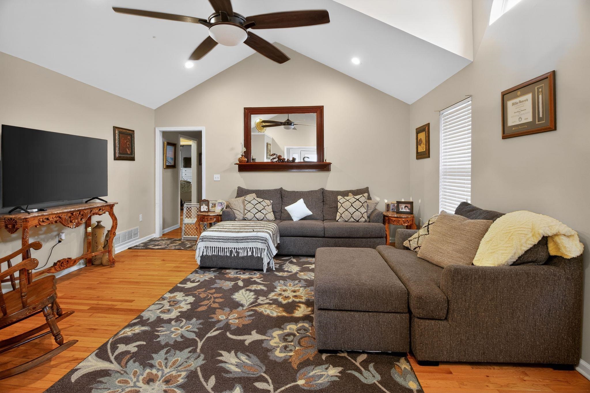 2425 Adams Street Ashland, KY 41102 - Photo 4 of 15