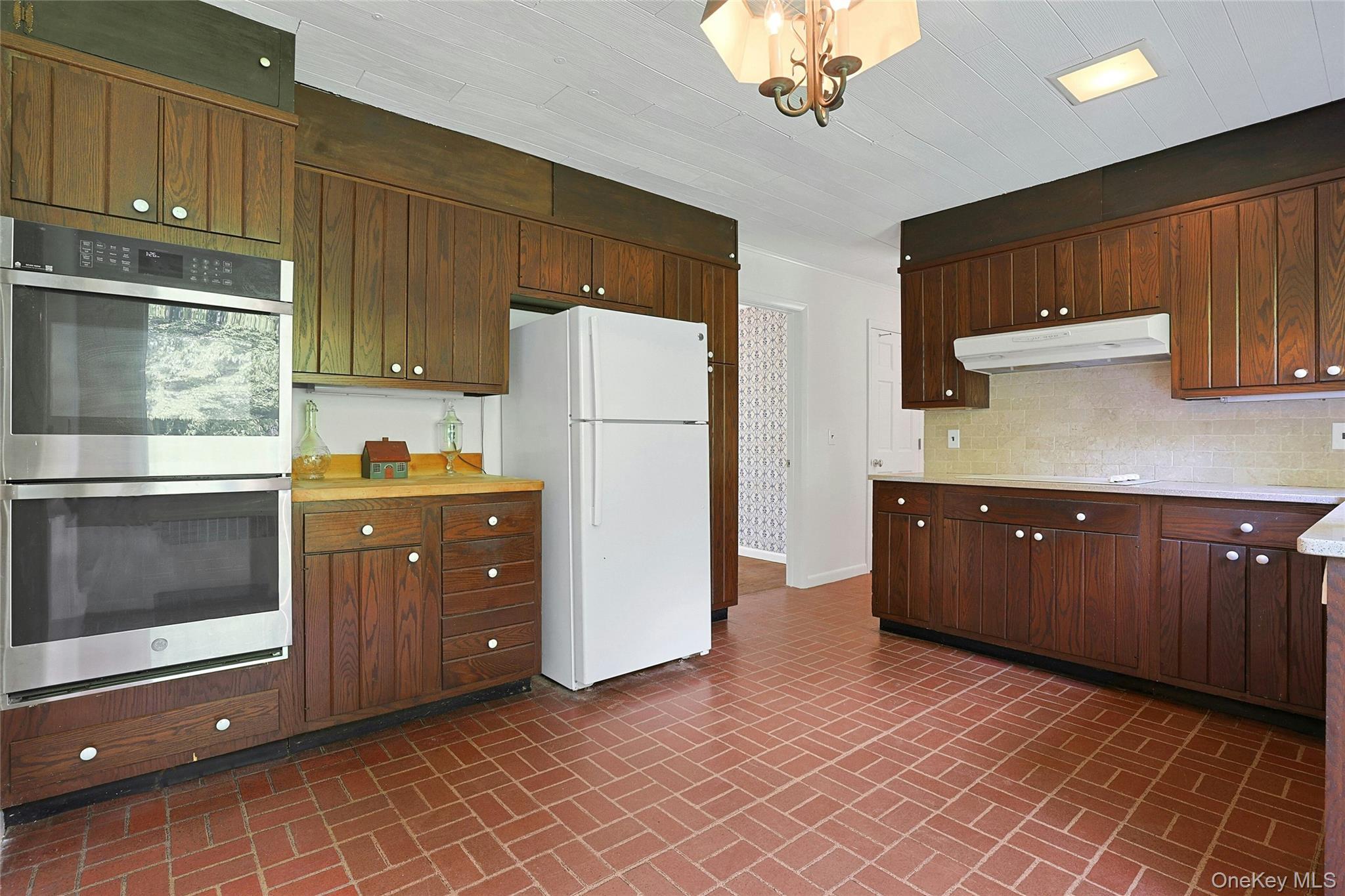 100 Devoe Road Chappaqua, NY 10514 - Photo 14 of 49