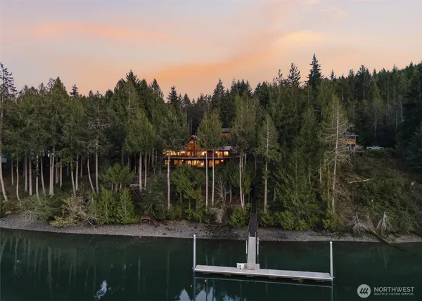 $2,777,777 | 17 Quiet Place, Brinnon, WA 98320