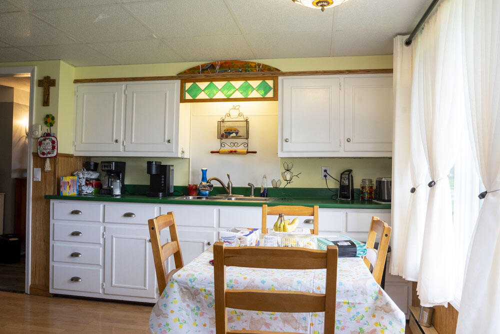 11 Rose Avenue Rouses Point, NY 12979 - Photo 4 of 25 Gallery Image 4