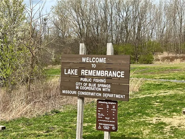 $950,000 | Northeast Jefferson Street Northeast, Blue Springs, MO 64014