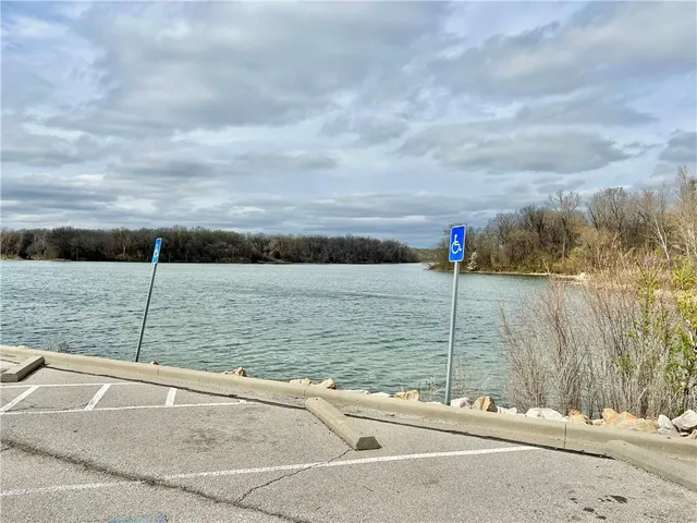 $950,000 | Northeast Jefferson Street Northeast, Blue Springs, MO 64014