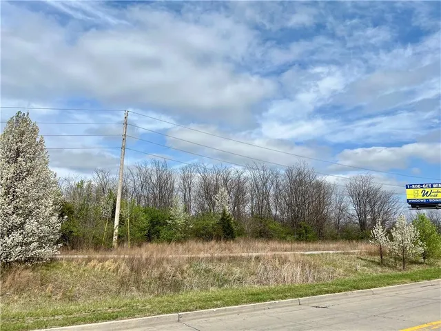 $950,000 | Northeast Jefferson Street Northeast, Blue Springs, MO 64014