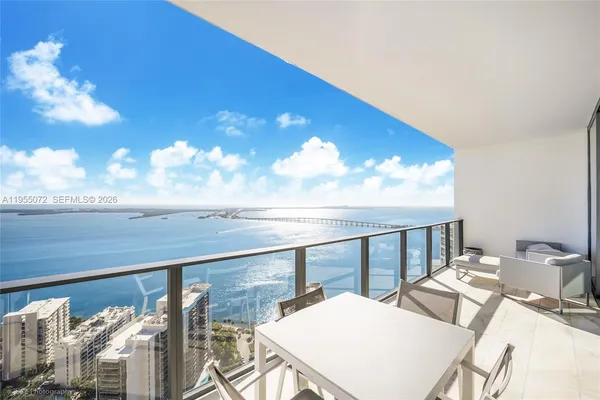 $2,350,000 | 1451 Brickell Avenue, Unit 3902, Miami, FL 33131