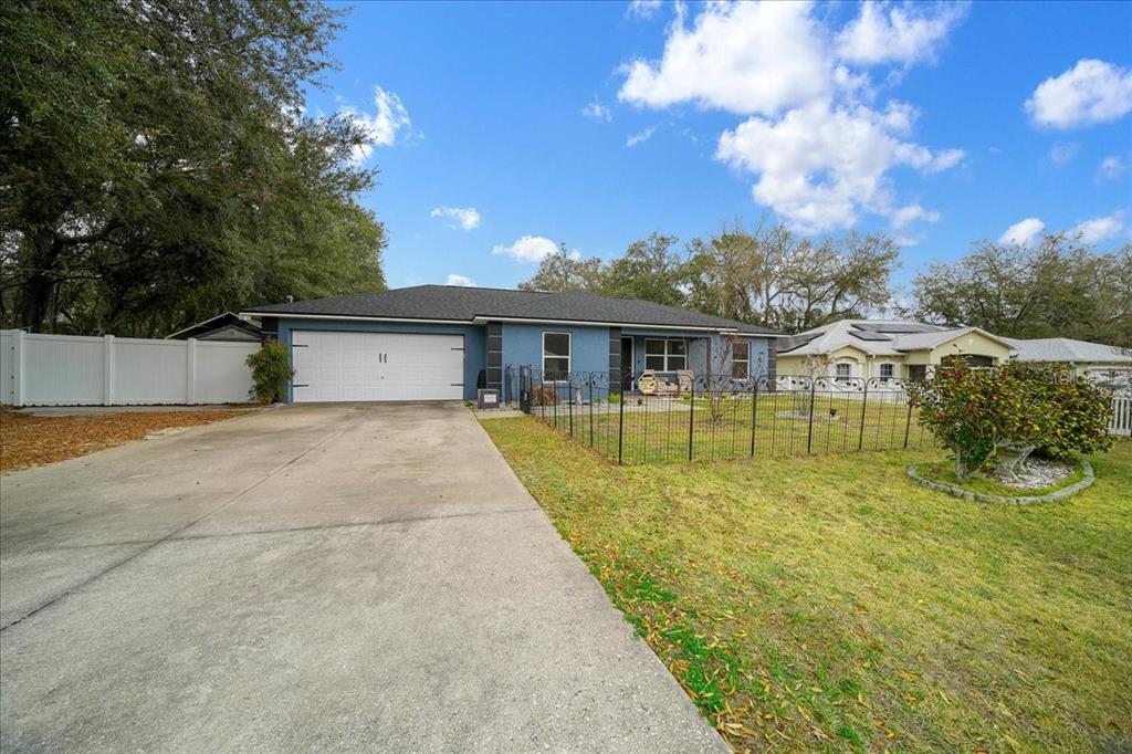 9 Pecan Radiel Ocala, FL 34472 - Photo 2 of 38