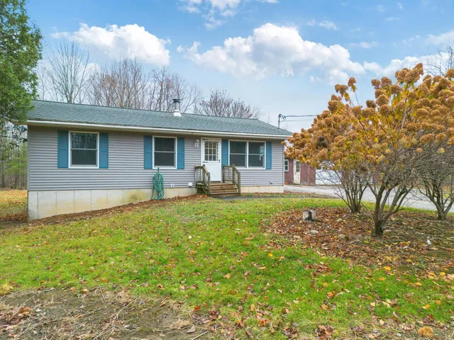 $225,000 | 70 Hussey Hill Road, Oakland, ME 04963