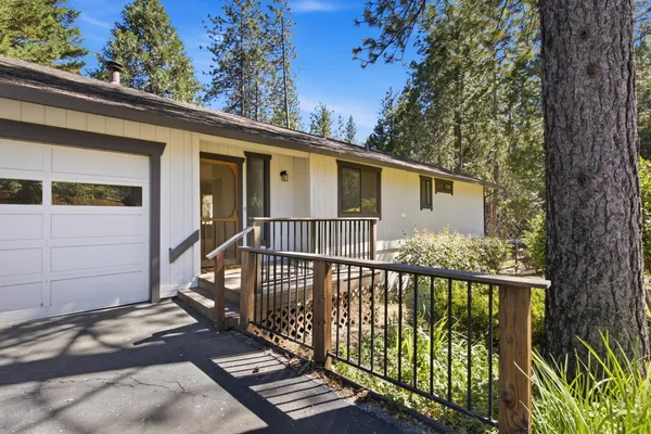 $485,000 | 13581 Schooner Hill Drive, Grass Valley, CA 95945
