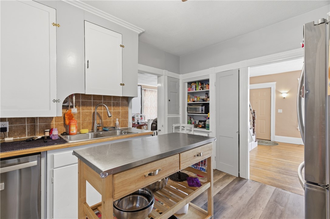 448 Gaskill Street Woonsocket, RI 02895 - Photo 11 of 44