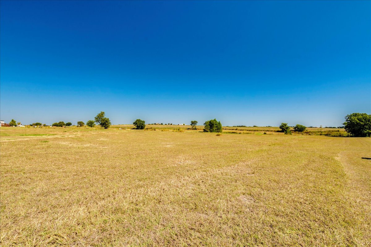 909 County Road 342 Granger, TX 76530 - Photo 29 of 37
