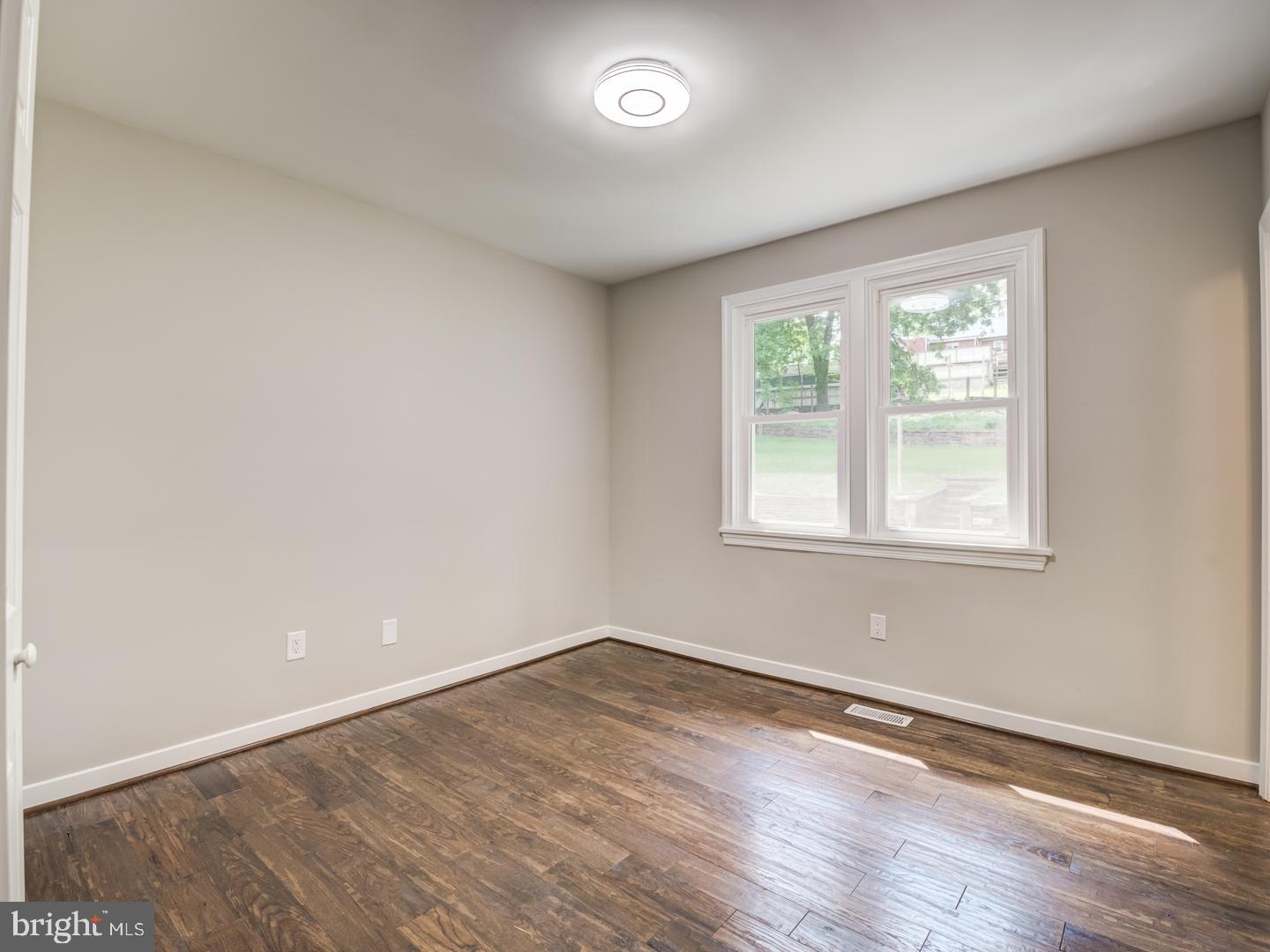 4804 Henderson Road Temple Hills, MD 20748 - Photo 20 of 61