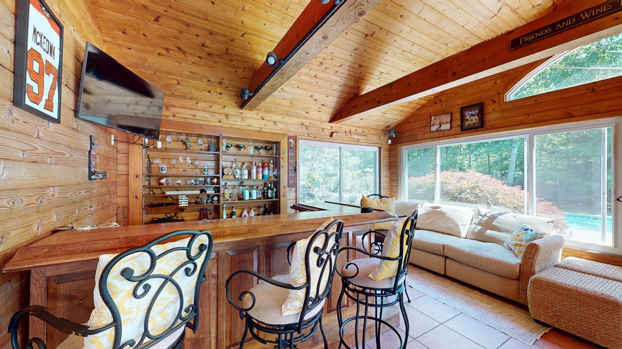3 Colonial Court Medford, NJ 08055 - Photo 34 of 89 Bar area and Sunroom