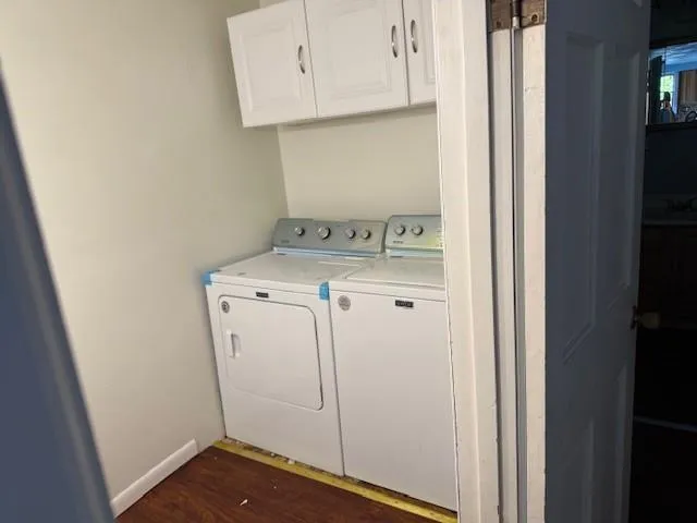 a view of a room with a livingroom