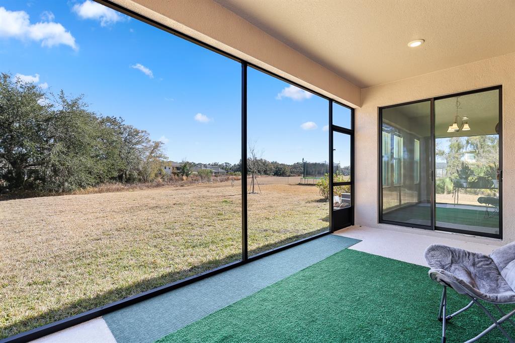 14671 Horse Trot Road Lithia, FL 33547 - Photo 31 of 40 a view of ocean from a balcony