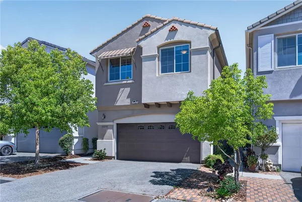 $679,000 | 10250 Angel Lane, Pacoima, CA 91331