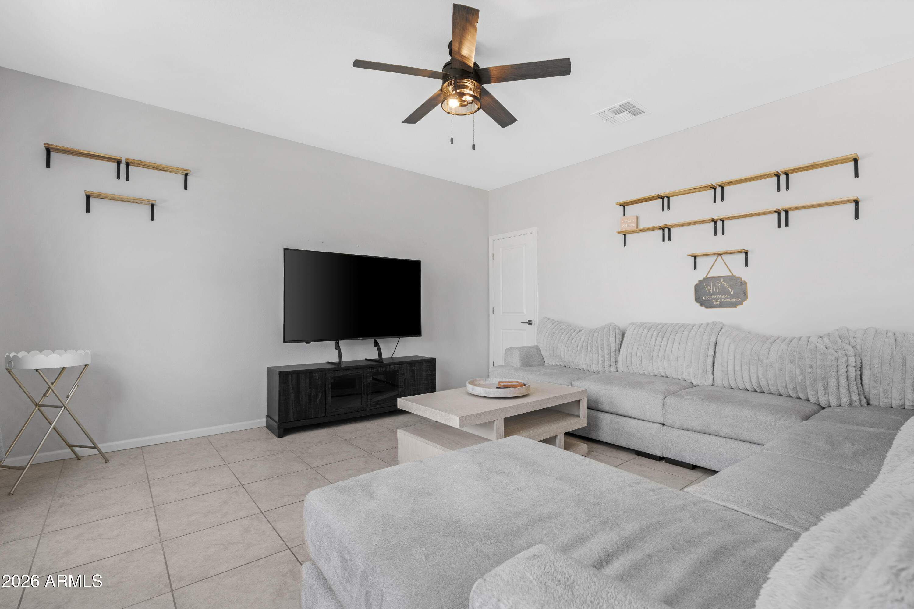 2562 East Boulder Avenue Apache Junction, AZ 85119 - Photo 12 of 42 Living 1