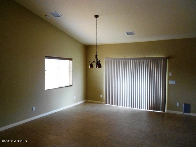 4937 East Amber Road Prescott, AZ 86301 - Photo 6 of 21 Dining2