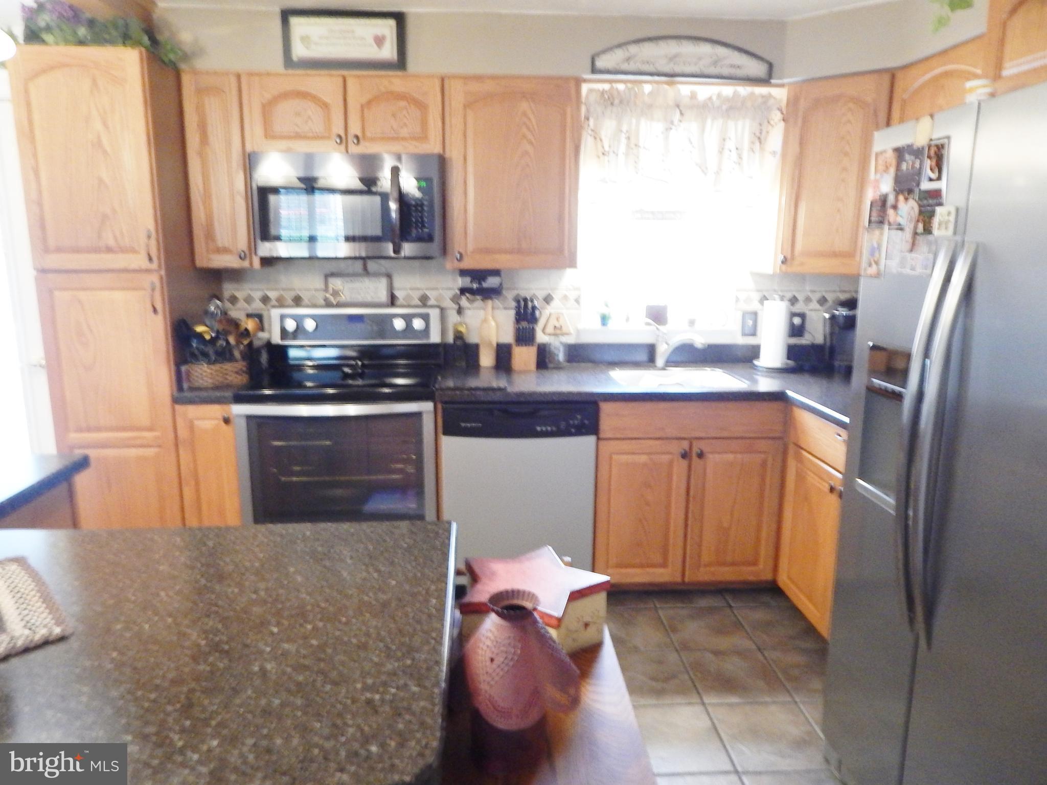 6053 Hill Road St. Leonard, MD 20685 - Photo 11 of 28 Kitchen