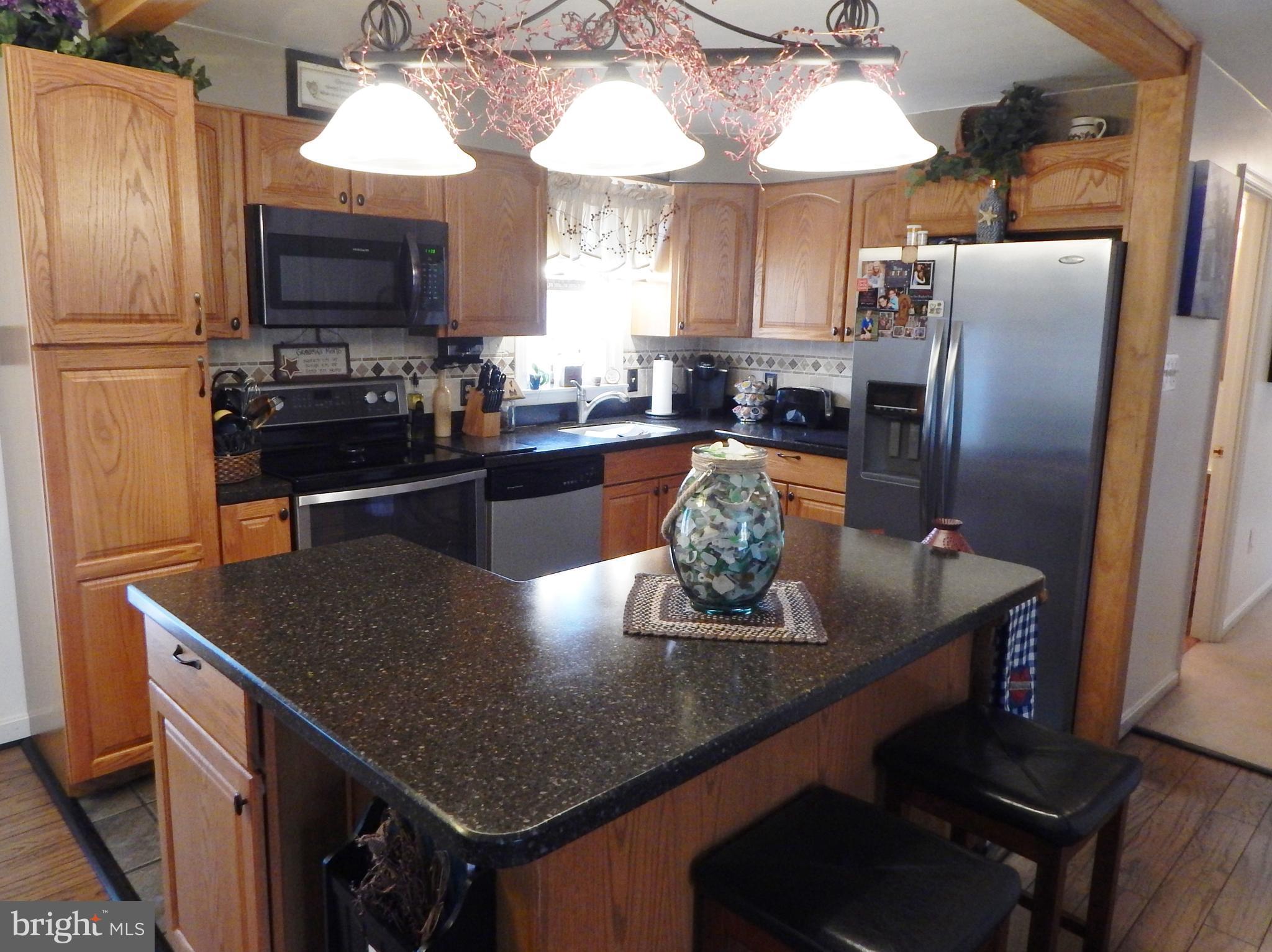 6053 Hill Road St. Leonard, MD 20685 - Photo 10 of 28 Kitchen