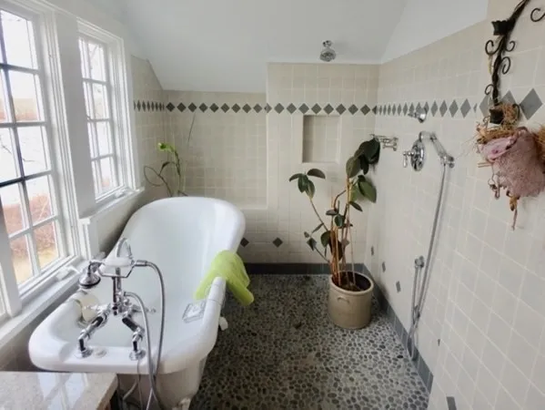 a view of a chandelier in a livingroom