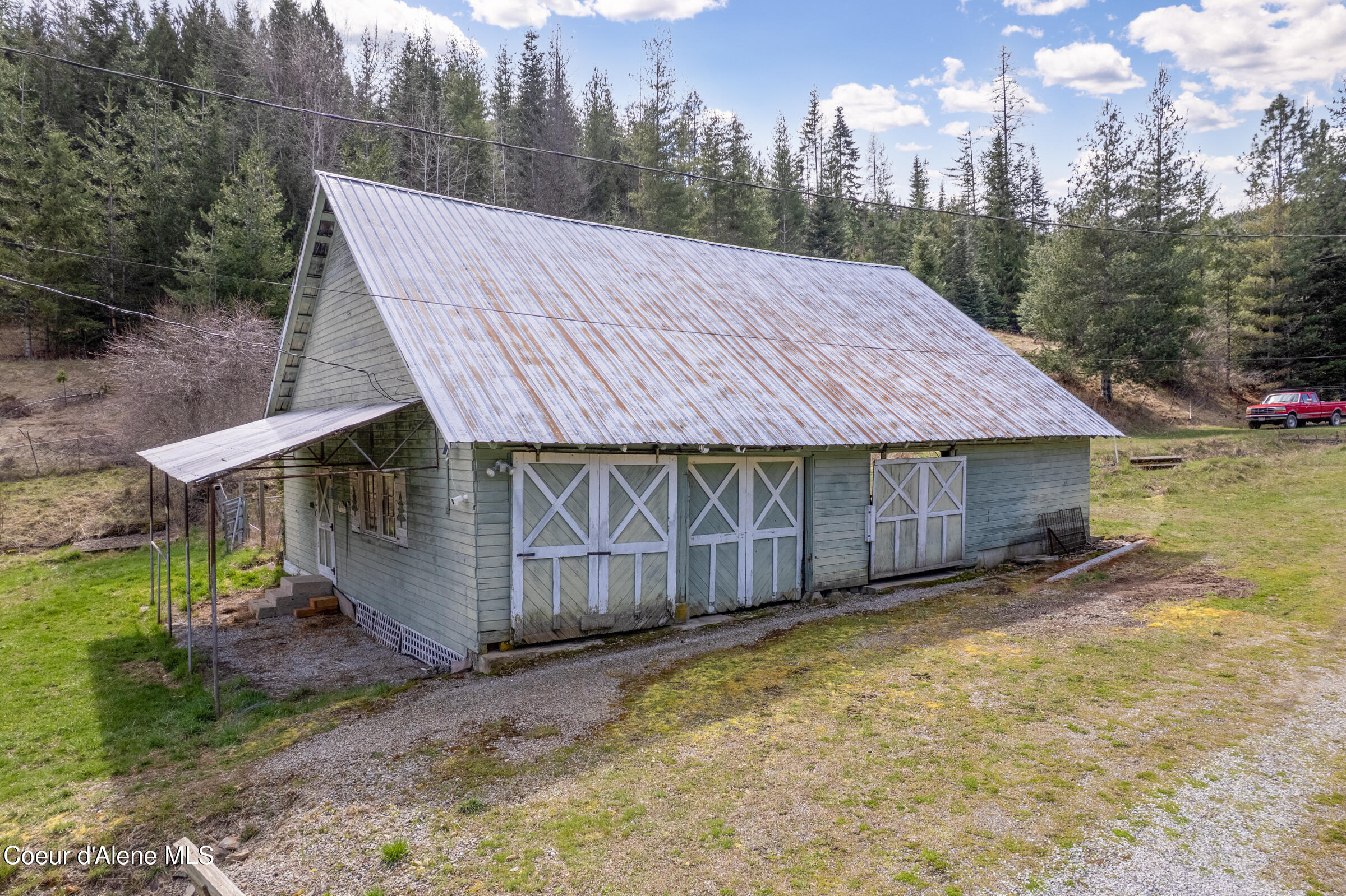 15876 South Skeel Gulch Road Cataldo, ID 83810 - Photo 13 of 64 Front of Barn