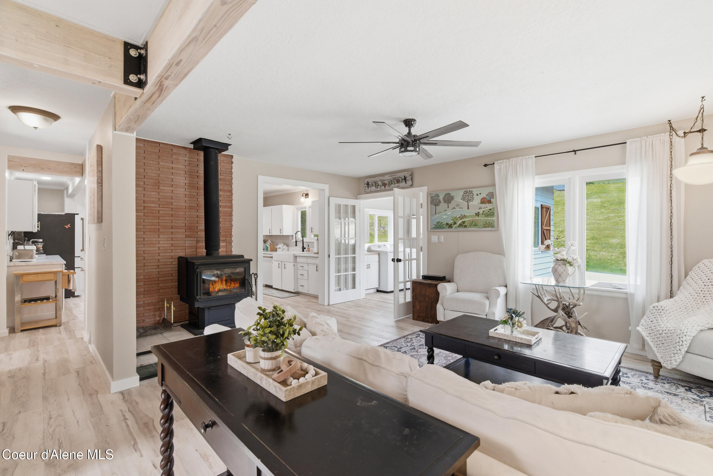 15876 South Skeel Gulch Road Cataldo, ID 83810 - Photo 17 of 64 Livng Room