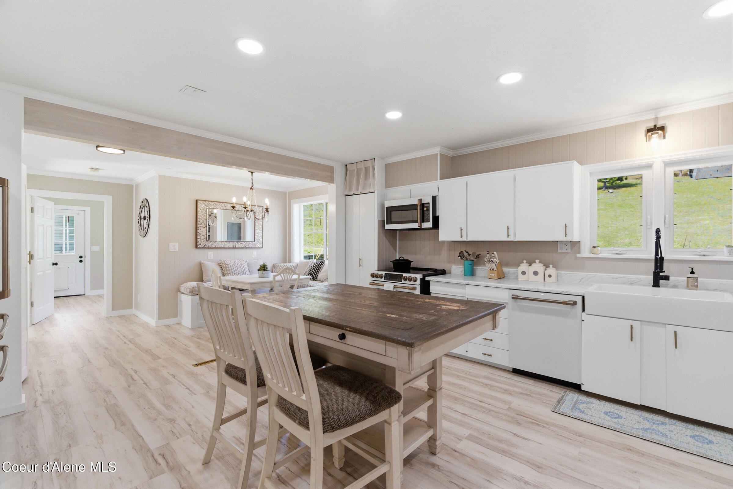 15876 South Skeel Gulch Road Cataldo, ID 83810 - Photo 24 of 64 Kitchen