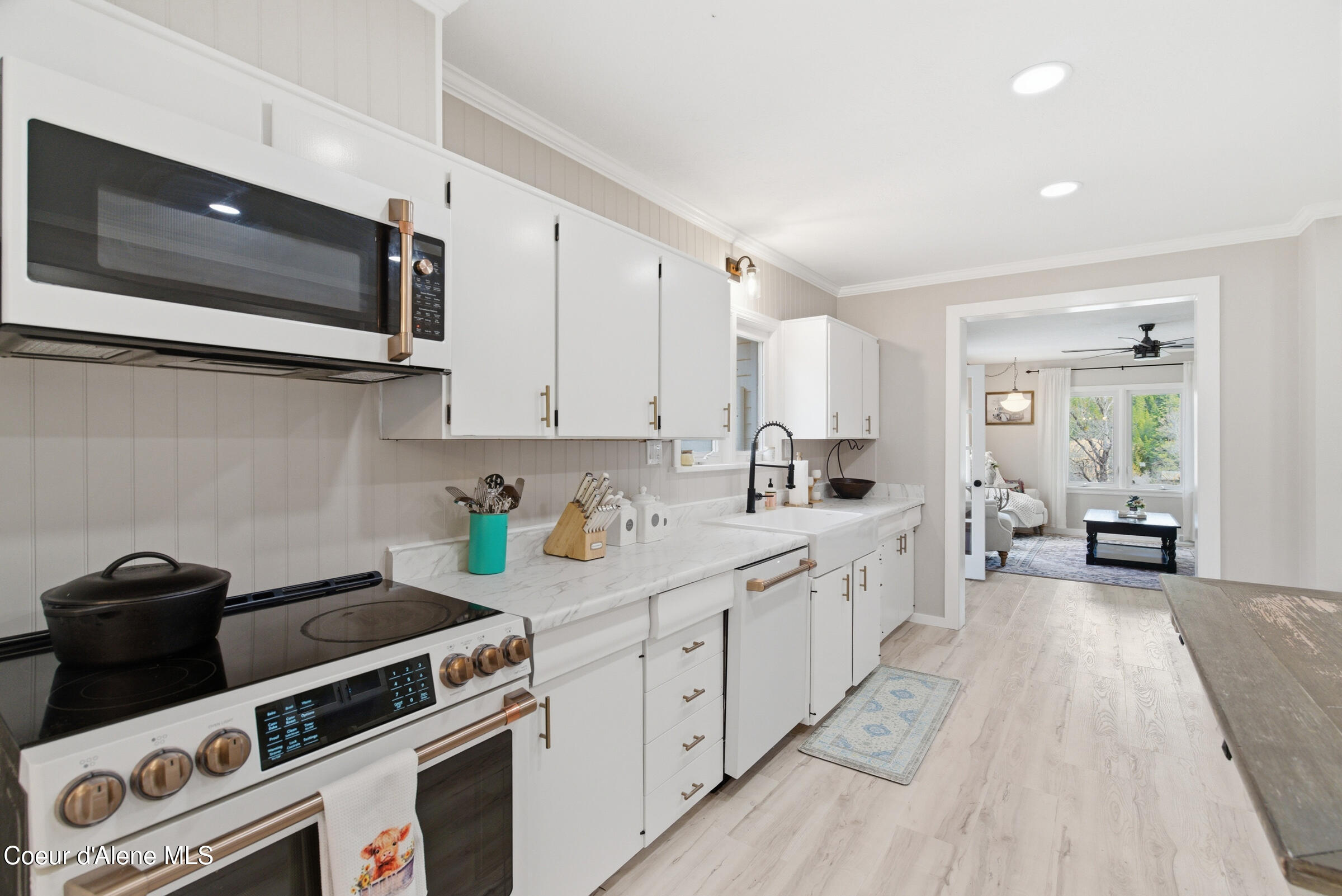 15876 South Skeel Gulch Road Cataldo, ID 83810 - Photo 27 of 64 Cafe Appliances