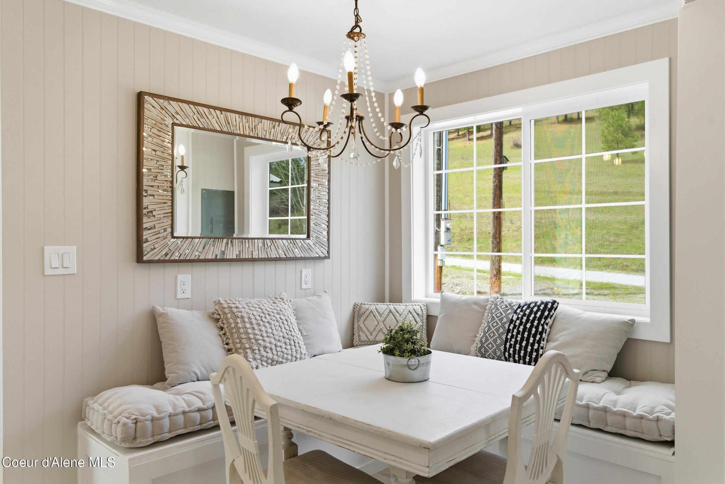 15876 South Skeel Gulch Road Cataldo, ID 83810 - Photo 29 of 64 Dining Nook