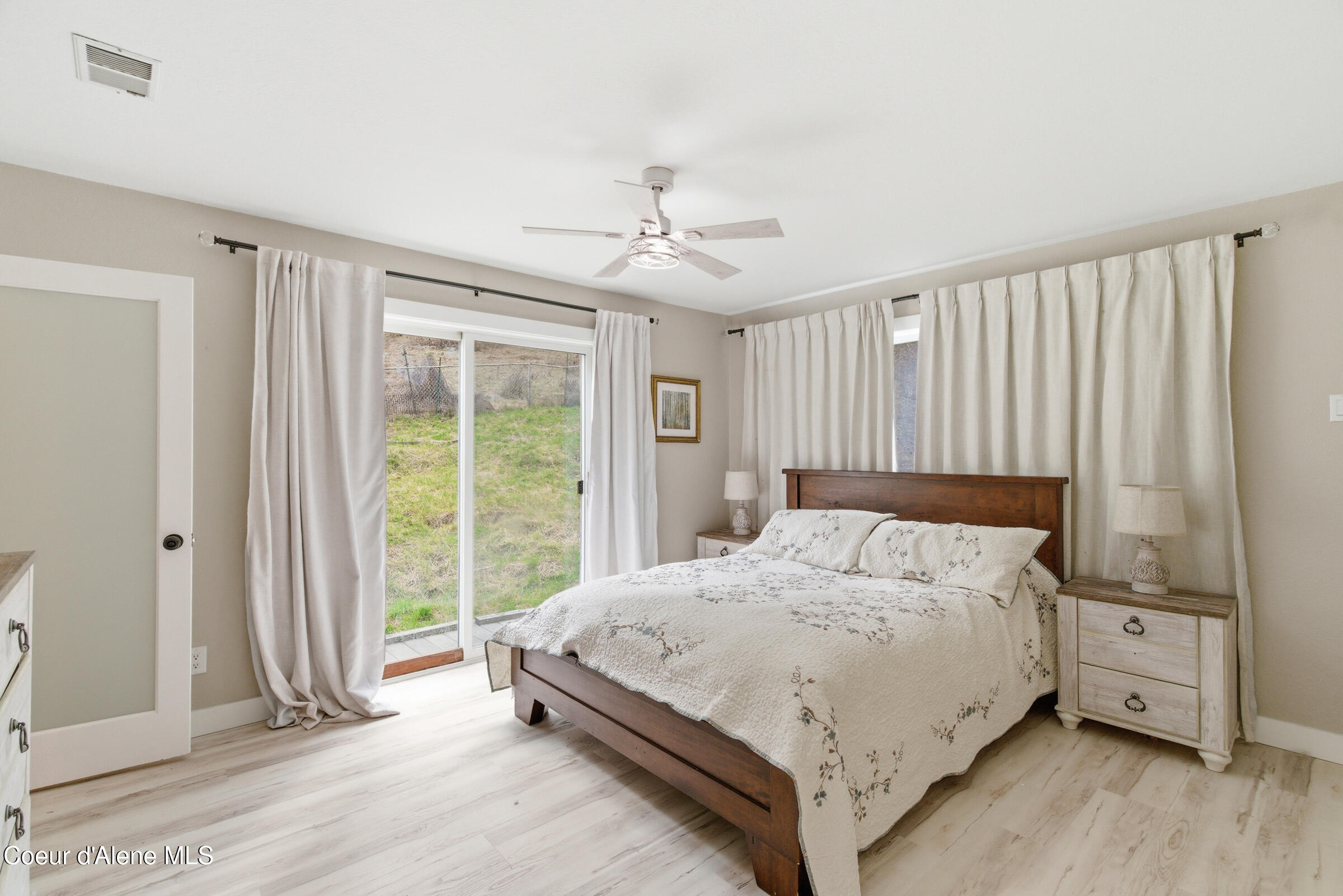 15876 South Skeel Gulch Road Cataldo, ID 83810 - Photo 33 of 64 Primary Bedroom