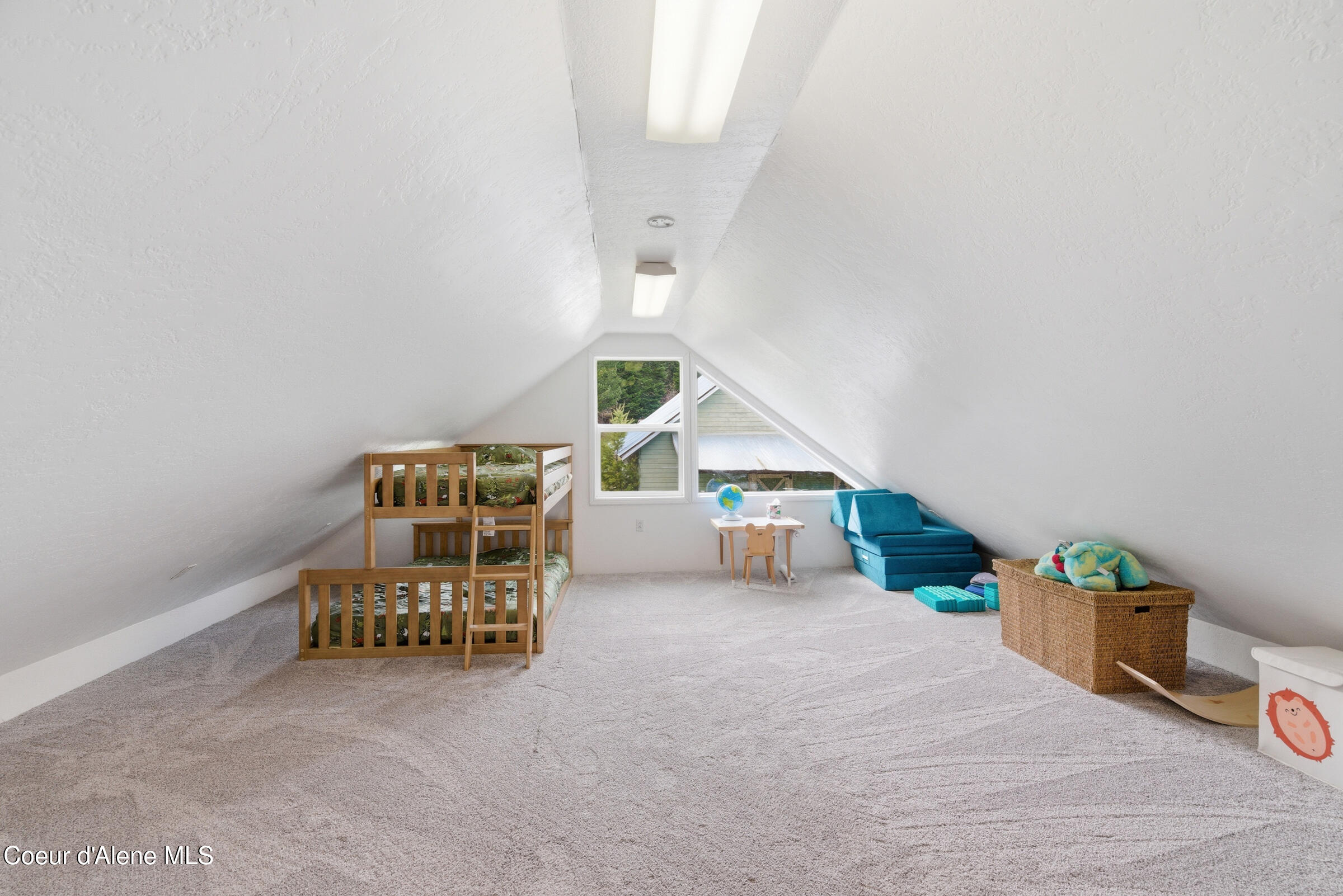 15876 South Skeel Gulch Road Cataldo, ID 83810 - Photo 38 of 64 Family Room Bedroom 3