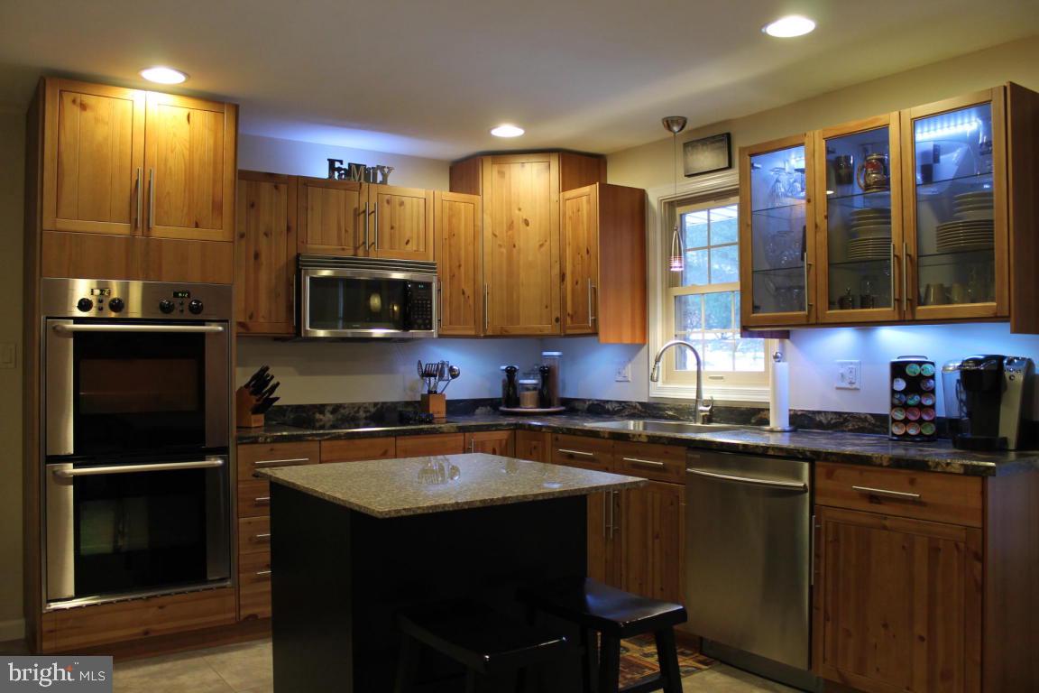 4 Snyder Hill Road Lititz, PA 17543 - Photo 1 of 31