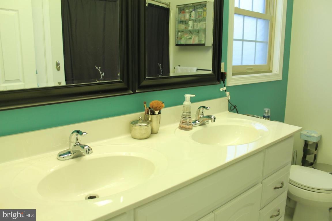 4 Snyder Hill Road Lititz, PA 17543 - Photo 16 of 31