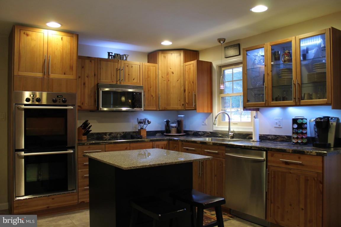 4 Snyder Hill Road Lititz, PA 17543 - Photo 4 of 31