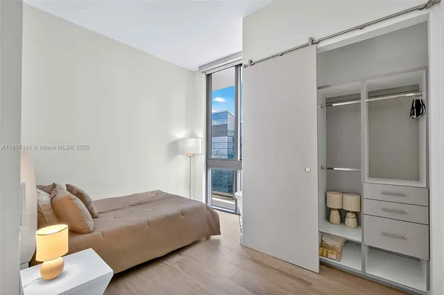 $7,800 | 55 Southwest 9th Street, Unit 4301, Miami, FL 33130