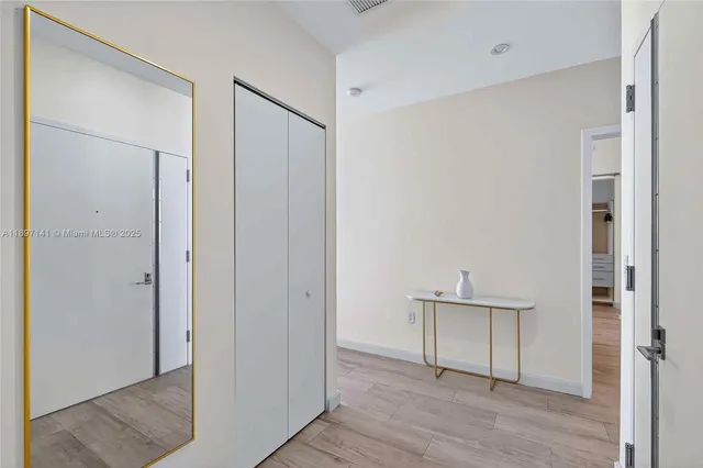 $7,800 | 55 Southwest 9th Street, Unit 4301, Miami, FL 33130