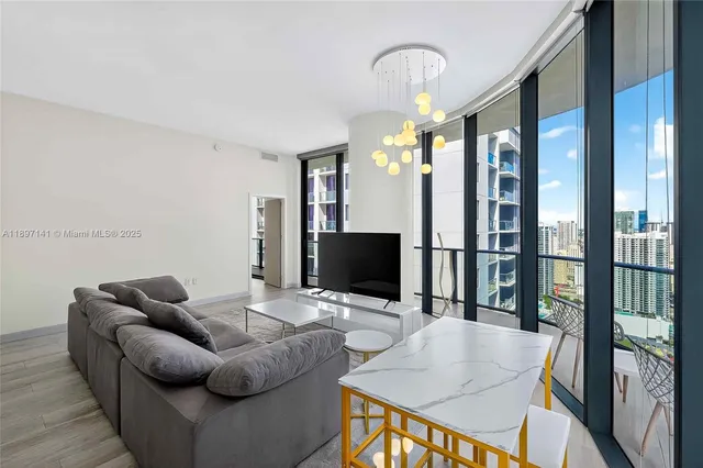 $7,800 | 55 Southwest 9th Street, Unit 4301, Miami, FL 33130