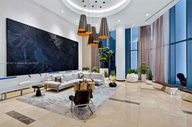 $7,800 | 55 Southwest 9th Street, Unit 4301, Miami, FL 33130