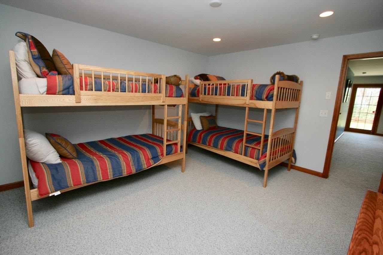 176 Hannah Loop, Unit 10 Carroll, NH 03595 - Photo 20 of 32 Gallery Image 20